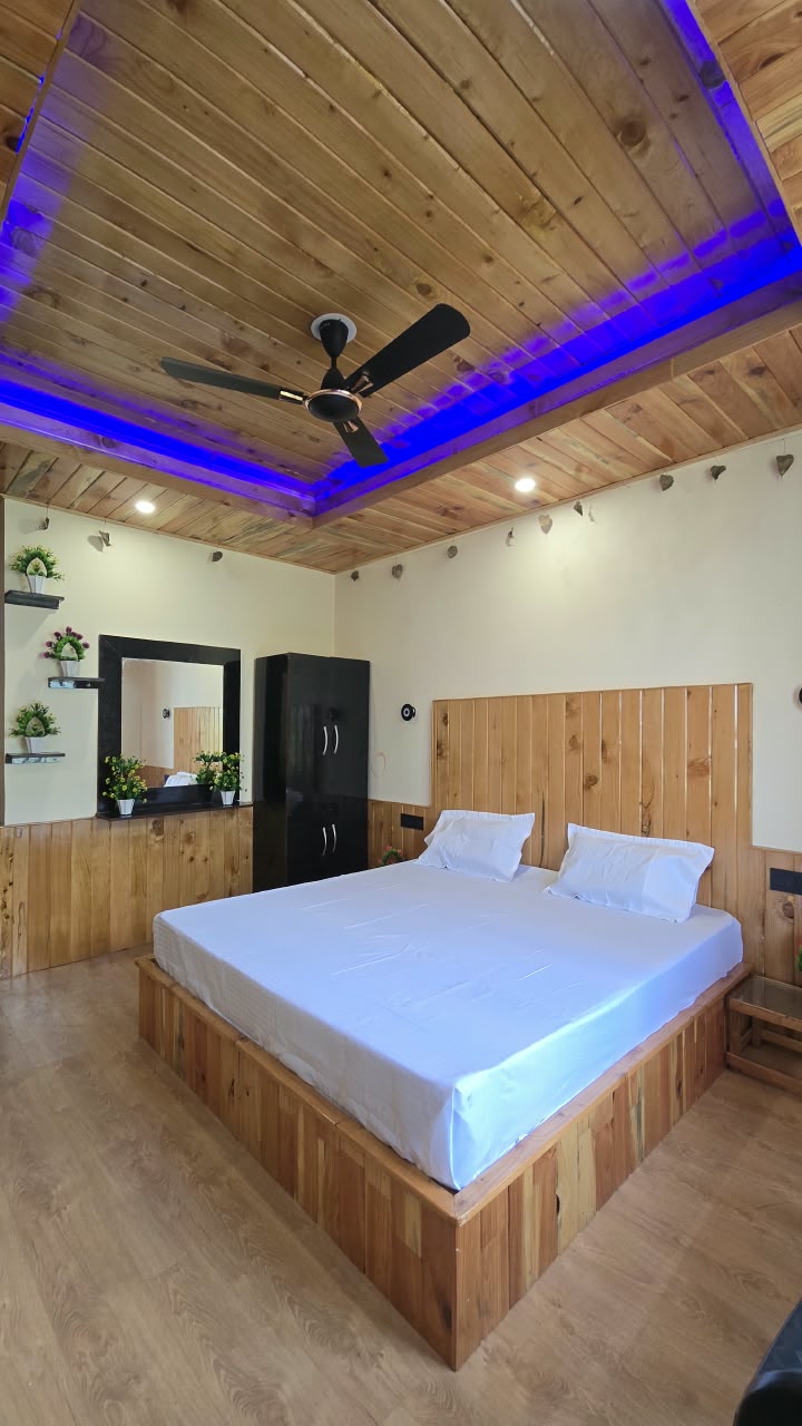 Mountain View Room